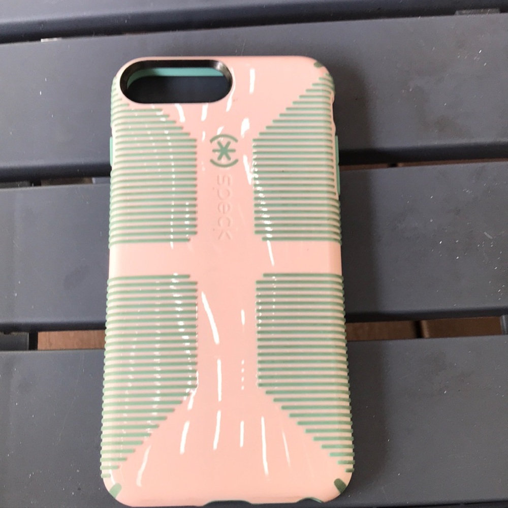 Used iPhone Apple 7+ phone case